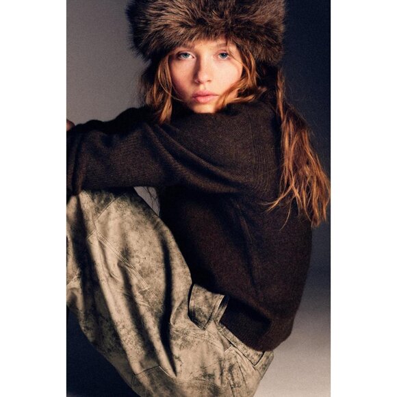 ZARA DOUBLE-FACED FAUX LEATHER HAT - Picture 2 of 4